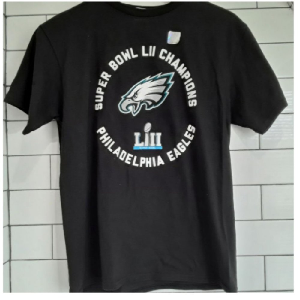 Super Bowl Champions Philadelphia Eagles shirt L